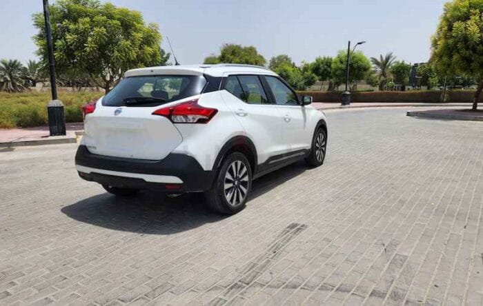 nissan kicks 10